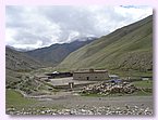 Die Crystal Mountain School in Dho Tarap.JPG Die Crystal Mountain School in Dho Tarap.JPG