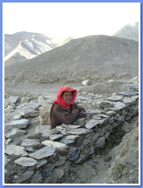 Eine trauriger Dolpo-Junge.JPG