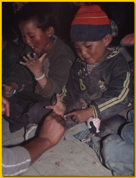Die Kindergarten-Schueler von einer Touristin aufgenommen.jpg