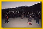 Kinder spielen beim Dorffest.jpg