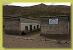Die Shelri Drukdra Schule Hauptschulhaus.jpg