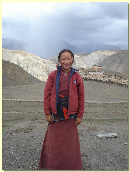 Pema Bhuti, Schuelerin der 6. Klasse.JPG