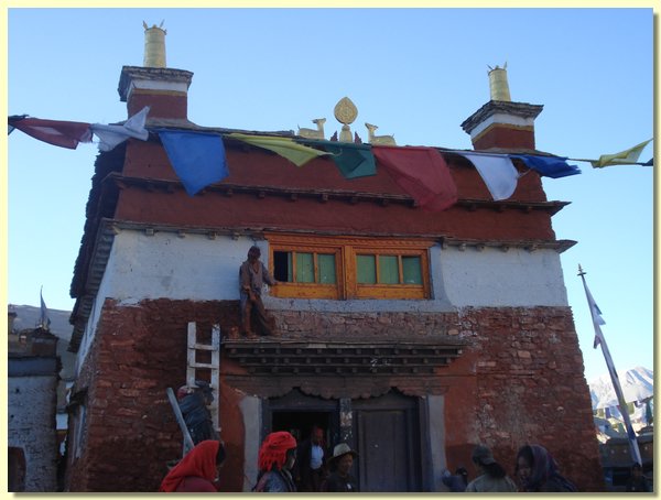 Renovierung der Gompa.JPG