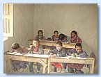 Die erste Klasse lernt eifrig.JPG Die erste Klasse lernt eifrig.JPG
