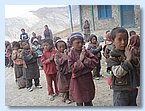 Fruehere Schuelerinnen Kunsang Lhamo und Nyima Bhuti als Volontaere.JPG Fruehere Schuelerinnen Kunsang Lhamo und Nyima Bhuti als Volontaere.JPG
