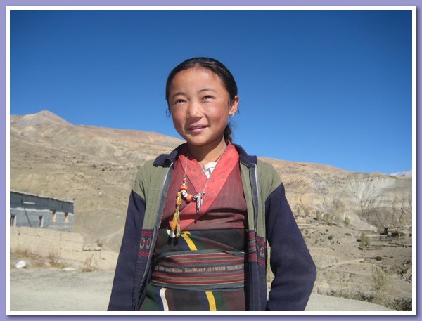 Tsewang Bhuti, eine Schuelerin der sechsten Klasse.JPG