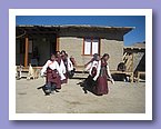Das soll ein tibetischer Tanz sein.JPG