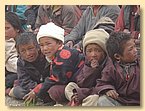 Kinder, die zur Winterschule gehen.JPG Kinder, die zur Winterschule gehen.JPG